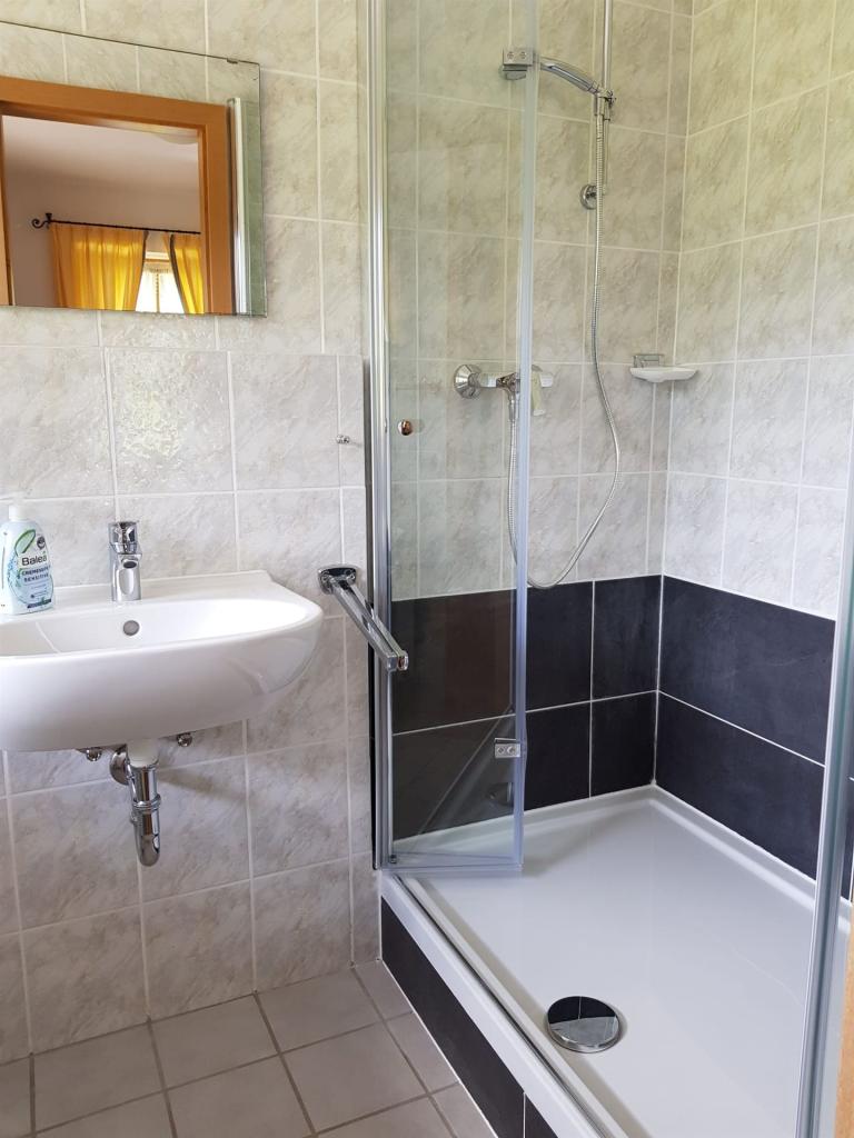 Dusche-WC2